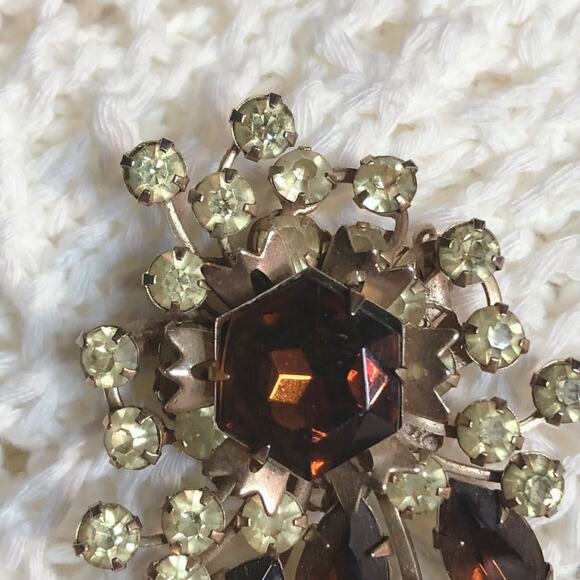 Vintage Jewelry Signed Cathe Brown & Light Green Rhinestone Brooch Pin - Picture 3 of 9